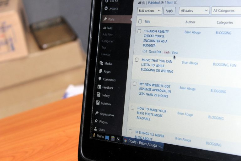 Outils IA pour générer un cocon sémantique automatiquement