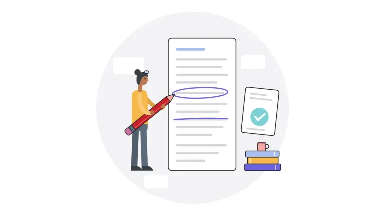 Relectrice corrigeant une grande page au crayon, à côté d’une page validée